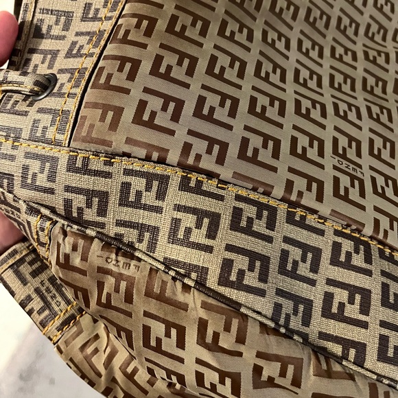 𝐅𝐄𝐍𝐃𝐈 Vintage Zucchino Nylon Monogram Pillow Shoulder Bag Tote - Picture 4 of 15